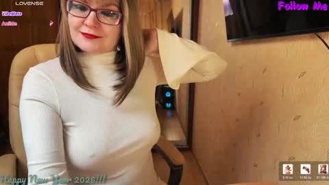 MagicWoman online show from February 2, 6:23 am