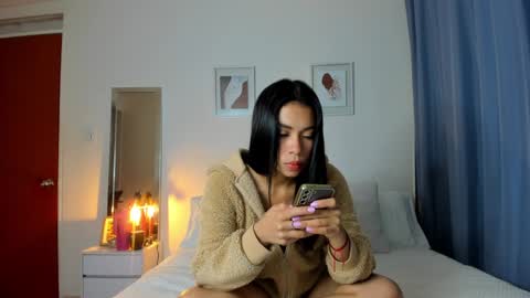 independent model natha online show from February 4, 4:37 am