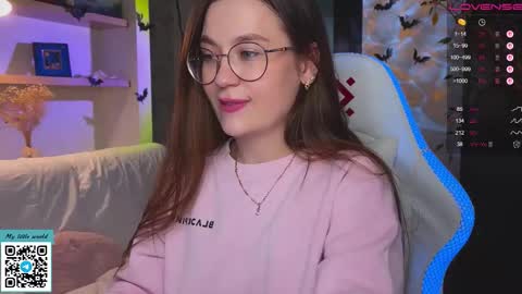 Mia with a big heart  online show from October 29, 12:20 pm