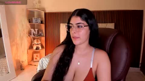 Niah  You can call me Ni or cutie haha online show from October 7, 9:08 pm