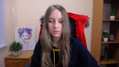 Nica online show from December 3, 9:31 am