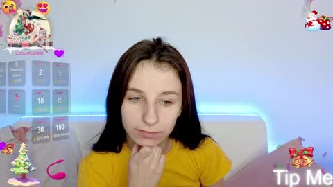 Snapshot of _nika_kik chatting on December 25, 9:56 am Nika online show from December 25, 9:56 am