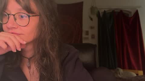 Mila online show from March 31, 11:05 pm