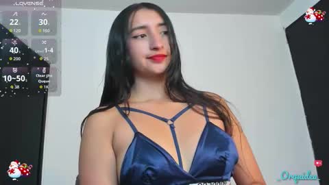 Orquidea  online show from December 3, 1:57 pm