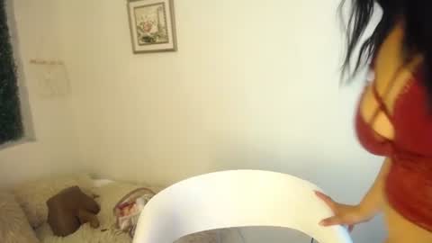 Laura online show from June 15, 4:29 pm