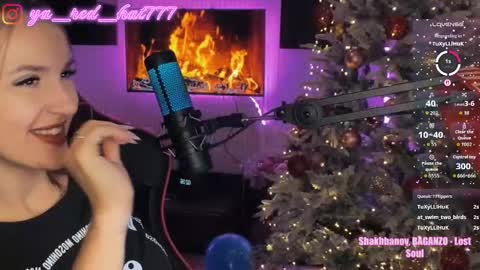 -RED HAT- online show from November 26, 7:15 pm