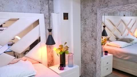 Sara online show from September 13, 8:28 pm