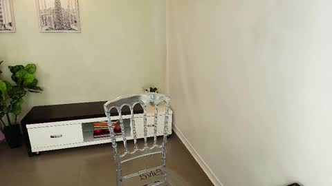 Sassy Girl online show from September 17, 6:17 pm