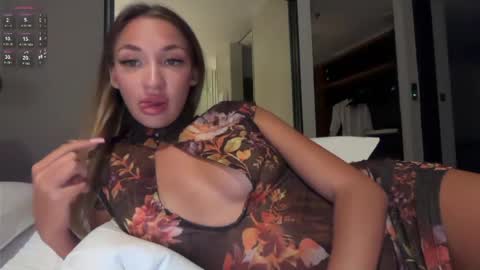 Kat online show from May 29, 5:11 pm