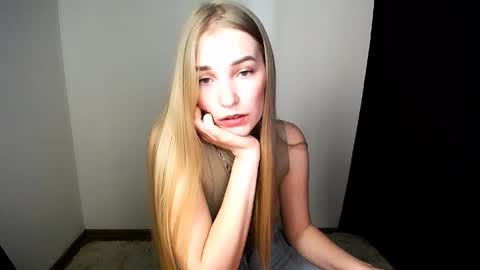 Rachel online show from April 3, 8:01 am