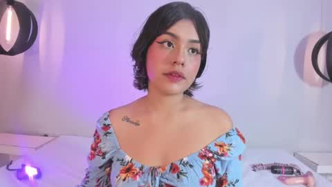 Snapshot of _sowy_venus_ chatting on February 20, 12:36 pm V E N U S online show from February 20, 12:36 pm