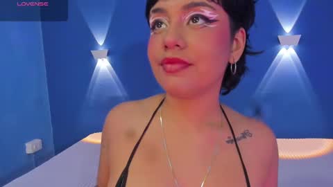 Snapshot of _sowy_venus_ chatting on March 9, 9:03 pm V E N U S online show from March 9, 9:03 pm
