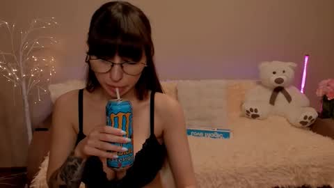 _stella_aa online show from March 11, 9:39 pm