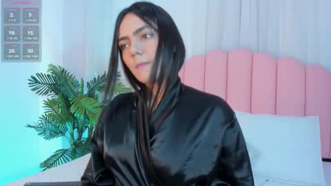 Steff online show from December 18, 6:07 am