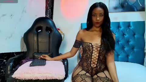 tinny online show from October 25, 4:47 pm