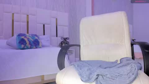 Rousse  online show from September 25, 7:23 pm