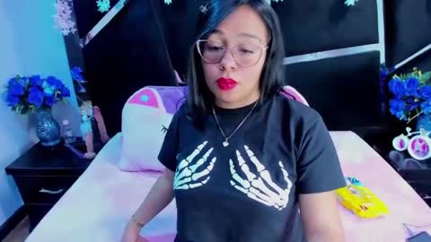 _violeta_18 online show from September 23, 3:48 am