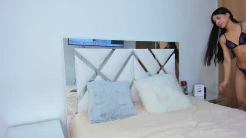 Violeta online show from February 16, 2:00 am