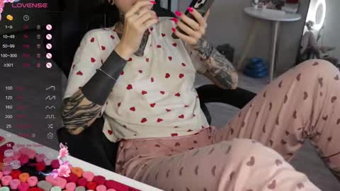 Alis online show from November 8, 8:30 am