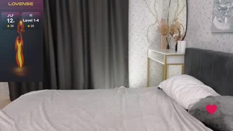 Jasmine online show from September 25, 8:24 am