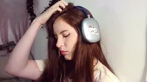 _yourcherrybomb online show from October 30, 12:13 am