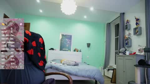 Polly online show from February 23, 7:23 pm