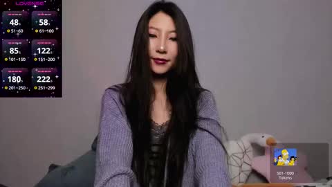 Mia online show from February 7, 10:35 pm