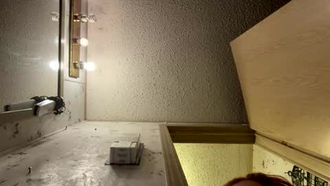 aa_xys1 online show from December 5, 10:16 am