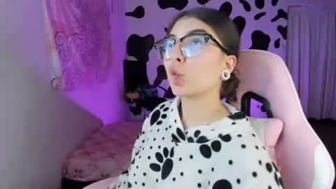 April online show from September 18, 7:07 am