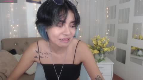 Abbi online show from January 15, 6:40 pm