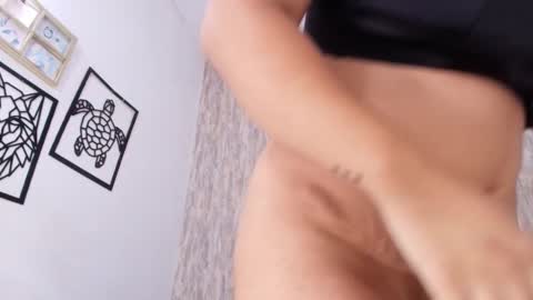 Abby online show from November 18, 7:15 pm