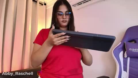 abby_raschell online show from March 4, 3:13 am