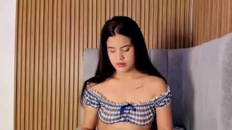 abby_swett1 online show from March 2, 1:07 pm