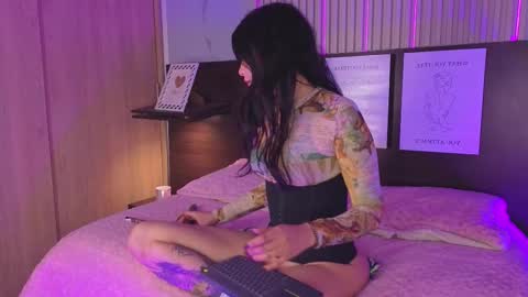 Abella online show from November 21, 9:11 am