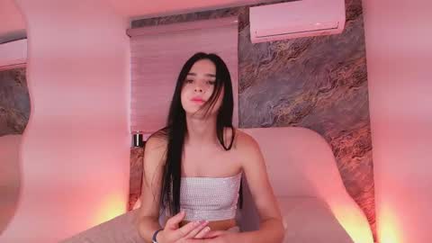 abril2234 online show from May 30, 12:03 pm