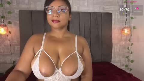 abrilsantana_ online show from November 30, 3:11 am