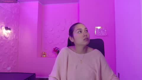 Adaira online show from November 15, 4:35 am