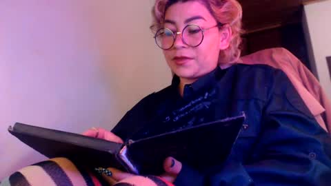 adan_romanoff online show from August 6, 7:04 am