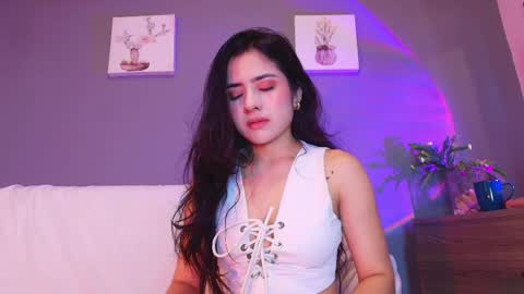  Adara Johnson  online show from April 5, 12:04 pm