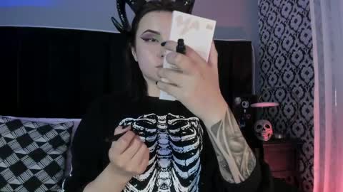 Ade  online show from March 31, 8:09 pm