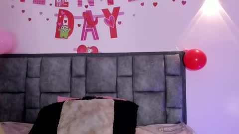 adela online show from February 15, 4:59 am