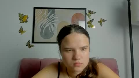 adelecruzz online show from April 6, 11:55 am