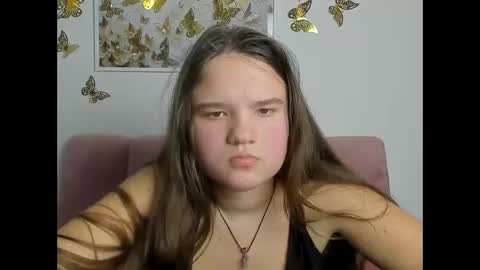 adelecruzz online show from February 17, 1:21 pm