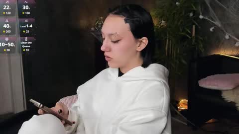 miss Ada online show from October 22, 7:46 am
