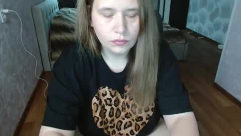 adelinalawson online show from June 3, 10:16 am
