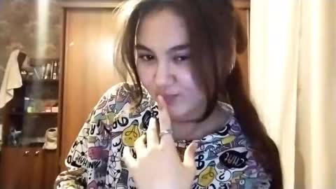 Anna online show from December 5, 4:41 pm