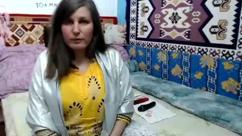 adelinemilf online show from April 14, 10:37 am