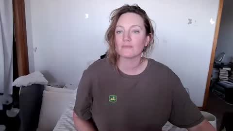 adorable22 online show from November 5, 10:15 pm