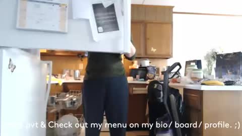 adorable22 online show from December 4, 3:32 pm