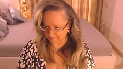 Cryna online show from February 22, 12:06 pm